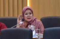 Anggota Komisi IX DPR RI Sri Meliyana dalam Rapat Kerja Komisi IX dengan Menteri Kesehatan di Gedung20250904170052