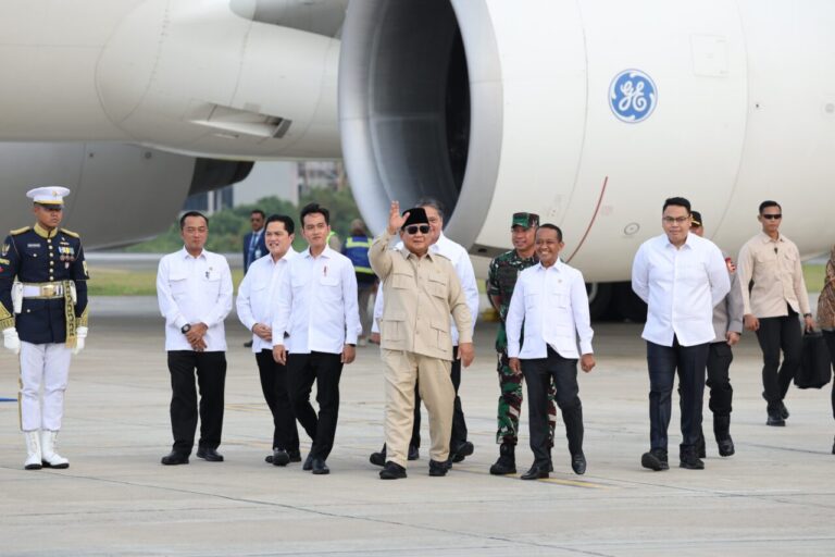 Tiba di Tanah Air, Prabowo Langsung Panggil Kepala BGN Soal Keracunan: Akan Diselesaikan dengan Baik 4 WhatsApp Image 2025 09 27 at 18.33.16 51739163