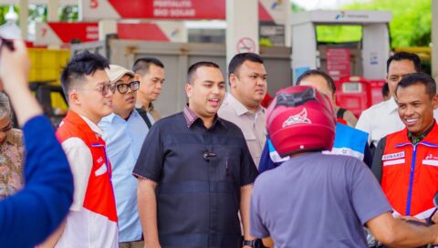 Muhammad Rohid dan Pertamina Sidak SPBU Pekanbaru, Pastikan Stok BBM Aman dan Antrean Mulai Normal 16 WhatsApp Image 2026 05 06 at 11.20.05