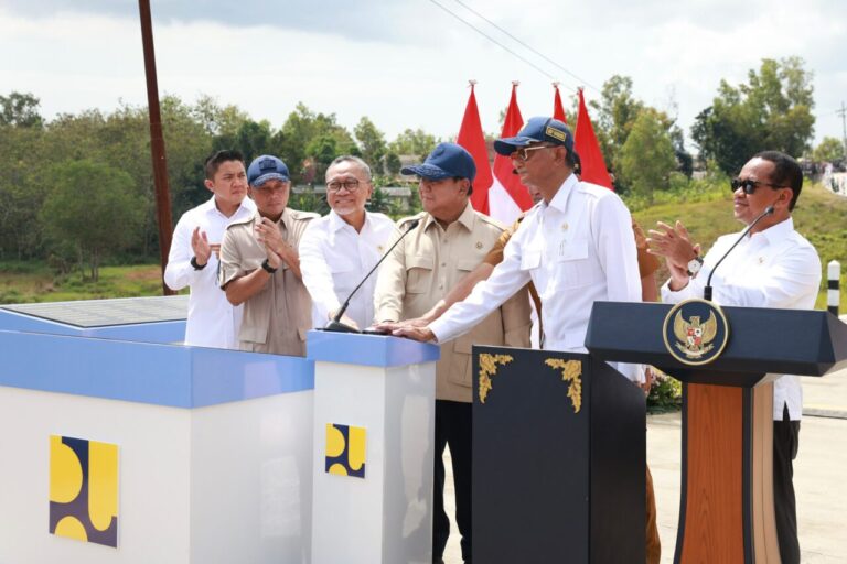 Prabowo Resmikan 1.151 Km Jalan Daerah: Biaya Angkut Jadi Lebih Murah, Tak Boleh Ada Daerah Tertinggal 4 IMG 20260623 WA0095