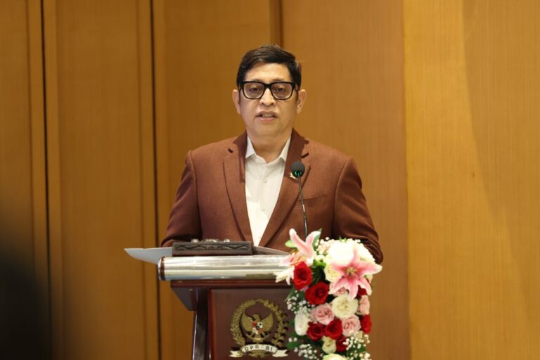 Bob Hasan Dorong Penerapan Bill Cost Estimation untuk Tingkatkan Efisiensi dan Kualitas Legislasi 4 bob hasan feae