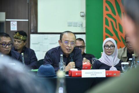 Darori Wonodipuro Dorong Revisi UU Kehutanan Lebih Berorientasi pada Kesejahteraan Masyarakat 20 darori