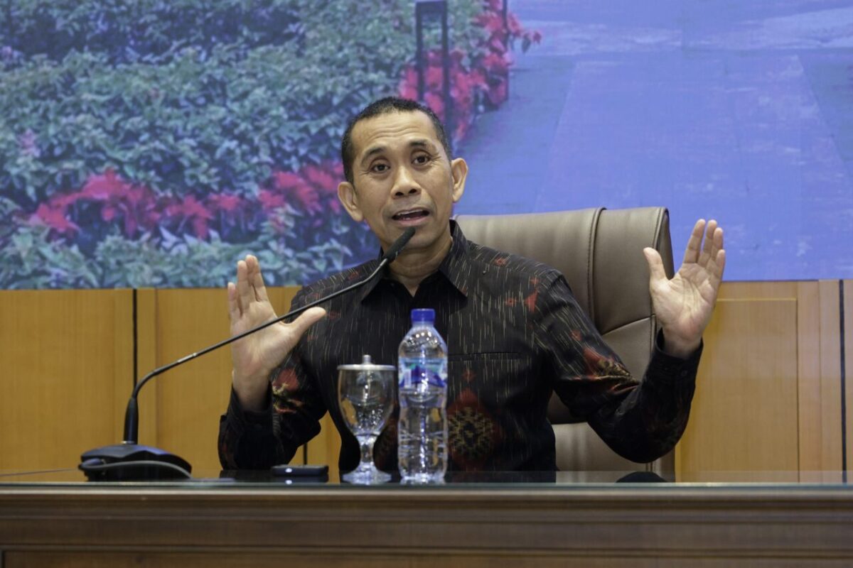 Kamrussamad: Penguatan Rupiah Perlu Didukung Sinergi Kebijakan Moneter dan Fiskal 6 kamrussamad 1