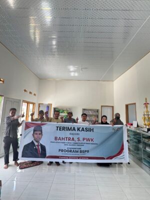 Bahtra Banong Bantu Renovasi Rumah Warga di Bombana Saat Masa Reses 7 WhatsApp Image 2026 07 30 at 14.15.18