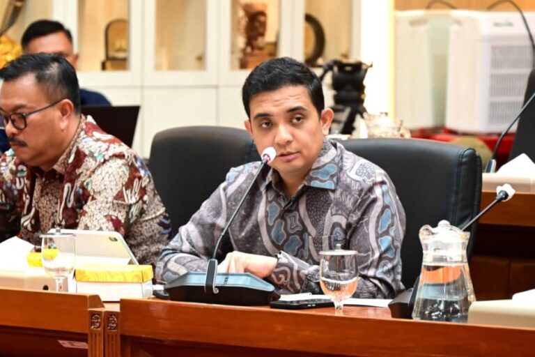 Ade Rezki Dorong Penguatan Anggaran KP2MI untuk Maksimalkan Pelindungan Pekerja Migran 4 ade rixki