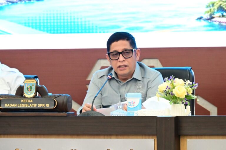 Baleg DPR RI Dorong Perlindungan Hak Masyarakat Adat dalam Pemanfaatan Sumber Daya Alam 4 bob