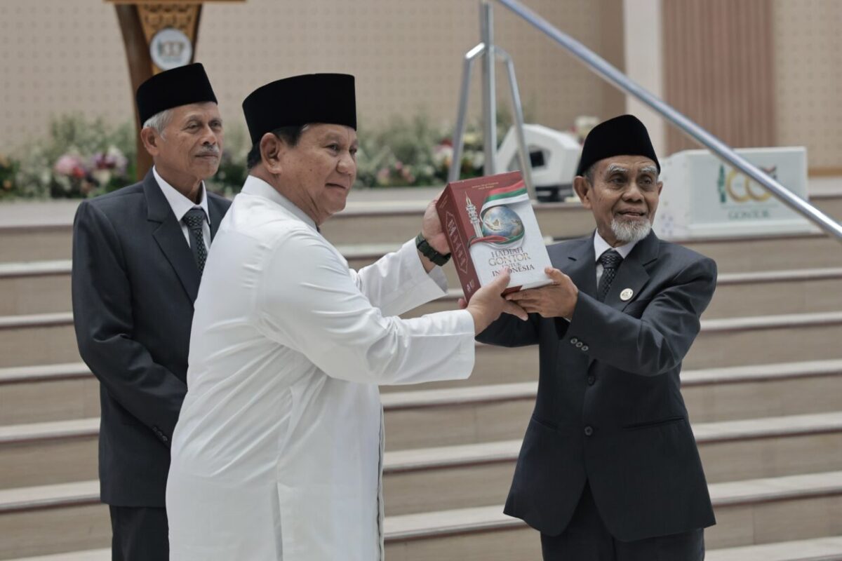 Santri Gontor Titip Pesan ke Prabowo: Pendidikan Indonesia Harus Terus Ditingkatkan 4 ADNL2599