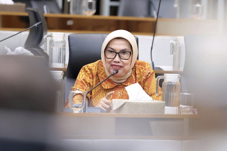 Anggota Komisi IV DPR RI Endang Setyawati Thohari dalam RDPU Komisi IV DPR RI bersama Dewan Pimpinan20260923221159