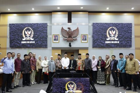 Abdul Wachid Terima Aspirasi Forum UINSA, Dorong Penyelesaian Polemik Pemilihan Rektor 28 Wakil Ketua Komisi VIII DPR RI Abdul Wachid menerima aspirasi Forum Komunikasi untuk Perubahan UINSA20260921195941