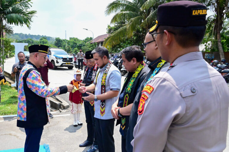 Wakil Ketua MKD DPR RI R H Imron Amin saat memimpin Kunjungan Kerja Spesifik MKD DPR RI dalam rangk20260924085346