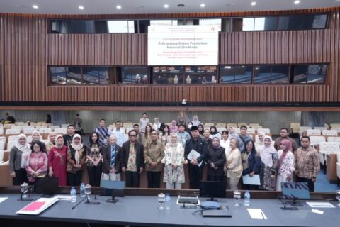 Fraksi Gerindra Gelar FGD, Serap Masukan Akademisi untuk Penyempurnaan RUU Sisdiknas 22 WhatsApp Image 2026 09 15 at 22.07.39