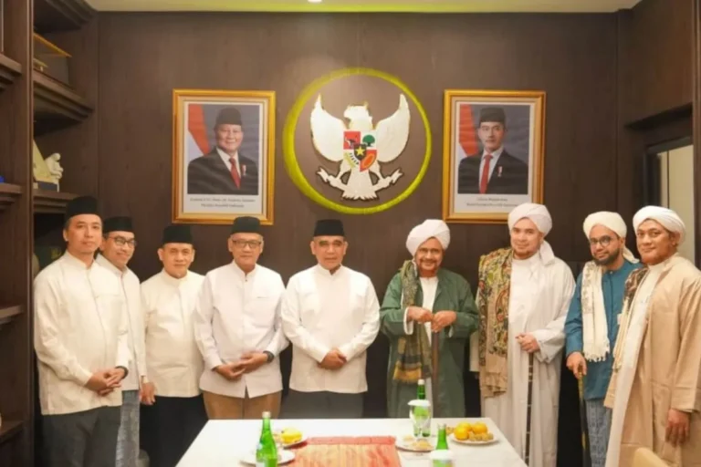 Ketua MPR Apresiasi Dakwah Habib Umar Sejalan dengan Semangat Persatuan Indonesia 4 1001378471.jpg