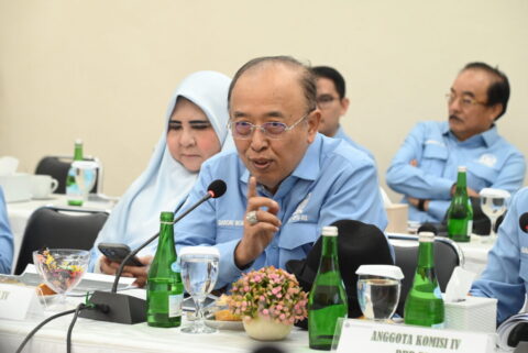 Darori Wonodipuro Dorong Sinkronisasi Kewenangan Pengawasan untuk Cegah Penyelundupan Satwa Endemik 26 Anggota Komisi IV DPR RI Darori Wonodipuro saat mengikuti Kunjungan Kerja Reses Komisi IV DPR RI men20261013102534