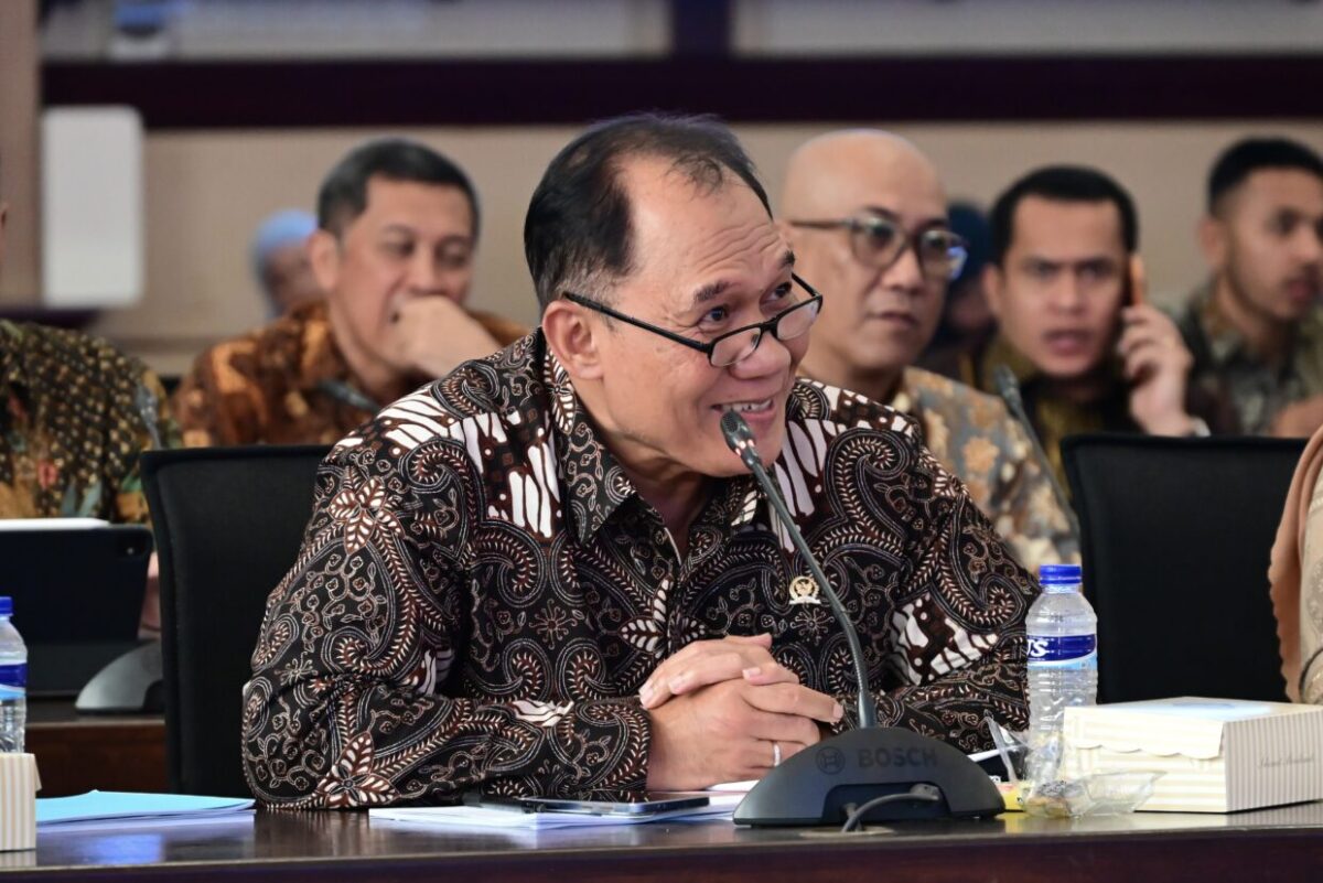 Bambang Haryo Dorong Penguatan Konektivitas Logistik untuk Tingkatkan Daya Saing Industri Makassar 6 Anggota Komisi VII DPR RI Bambang Haryo Soekartono saat mengikuti Kunjungan Kerja Reses Komisi VII 20261011152405