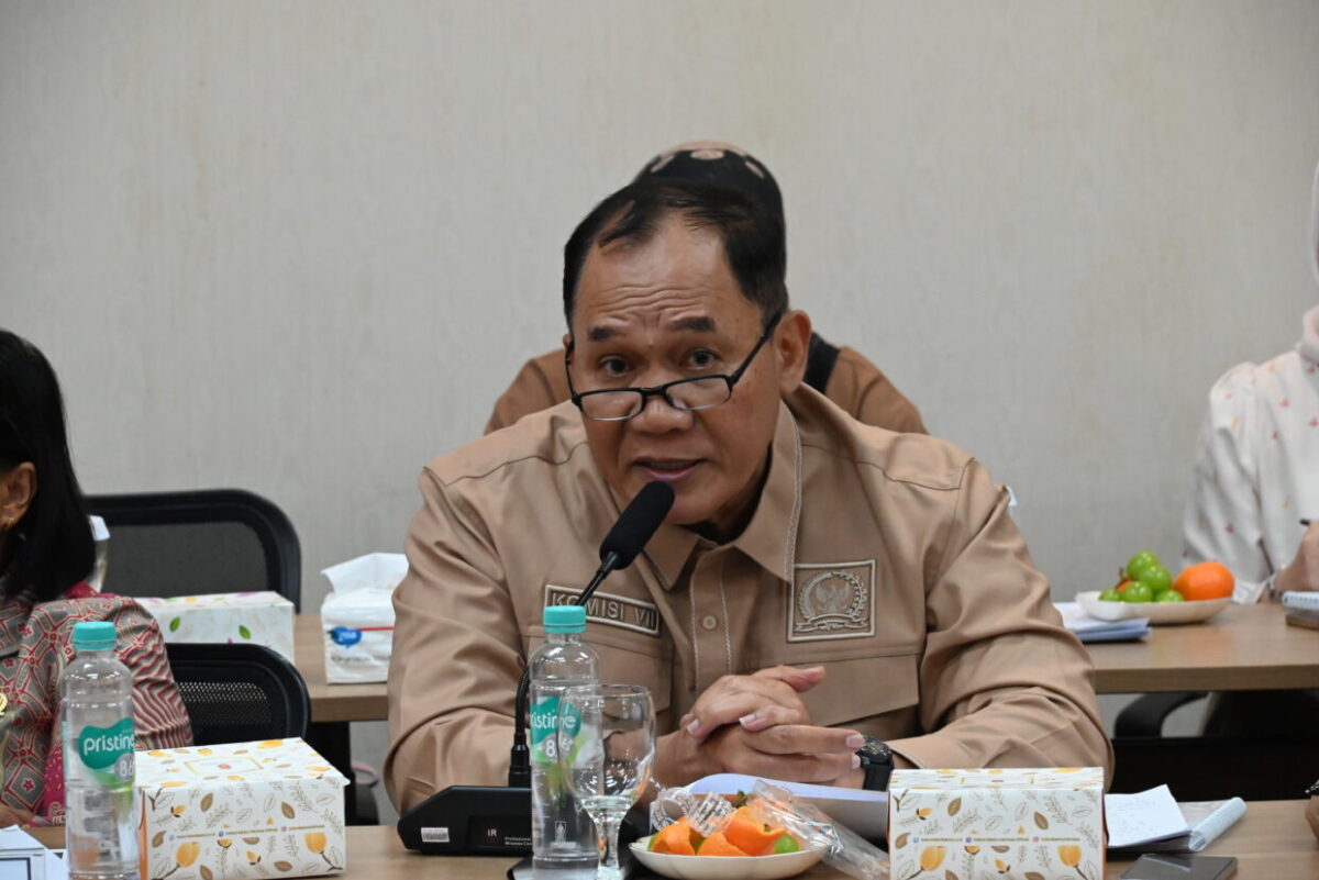 Bambang Haryo Dorong Pemerintah Ambil Peran Lebih Besar Dukung Kawasan Industri 4 Anggota Komisi VII DPR RI Bambang Haryo Soekartono saat menghadiri Kunjungan Kerja Panitia Kerja Pa20261006105538