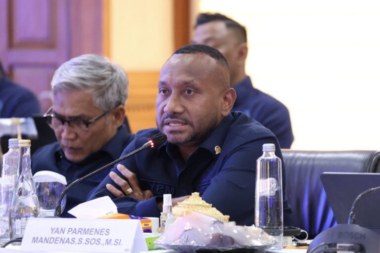 Anggota Komisi XIII DPR RI Yan Pamenas dalam Kunjungan Reses Komisi XIII ke Bali Jum at 09 10 2020261010090127