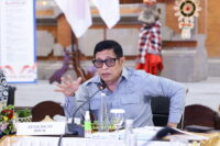 Ketua Badan Legislasi DPR RI Bob Hasan saat melakukan kunjungan kerja ke Denpasar Bali Senin 2620261027142409