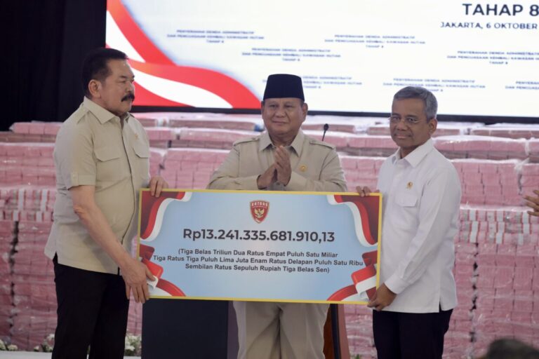 Tantangan Penertiban Kawasan Hutan Berat, Prabowo: Tak Mau Terus di Jalan Benar, Minggir 4 Salinan MSA 0143