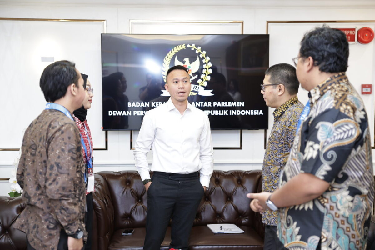 Terima Audiensi APPO, Husein Fadlulloh Dorong Penguatan Transparansi dan Keterbukaan Parlemen Asia 4 Wakil Ketua BKSAP DPR RI Muhammad Husein Fadulloh saat menerima audiensi dari pimpinan Asian Allian20261012161238
