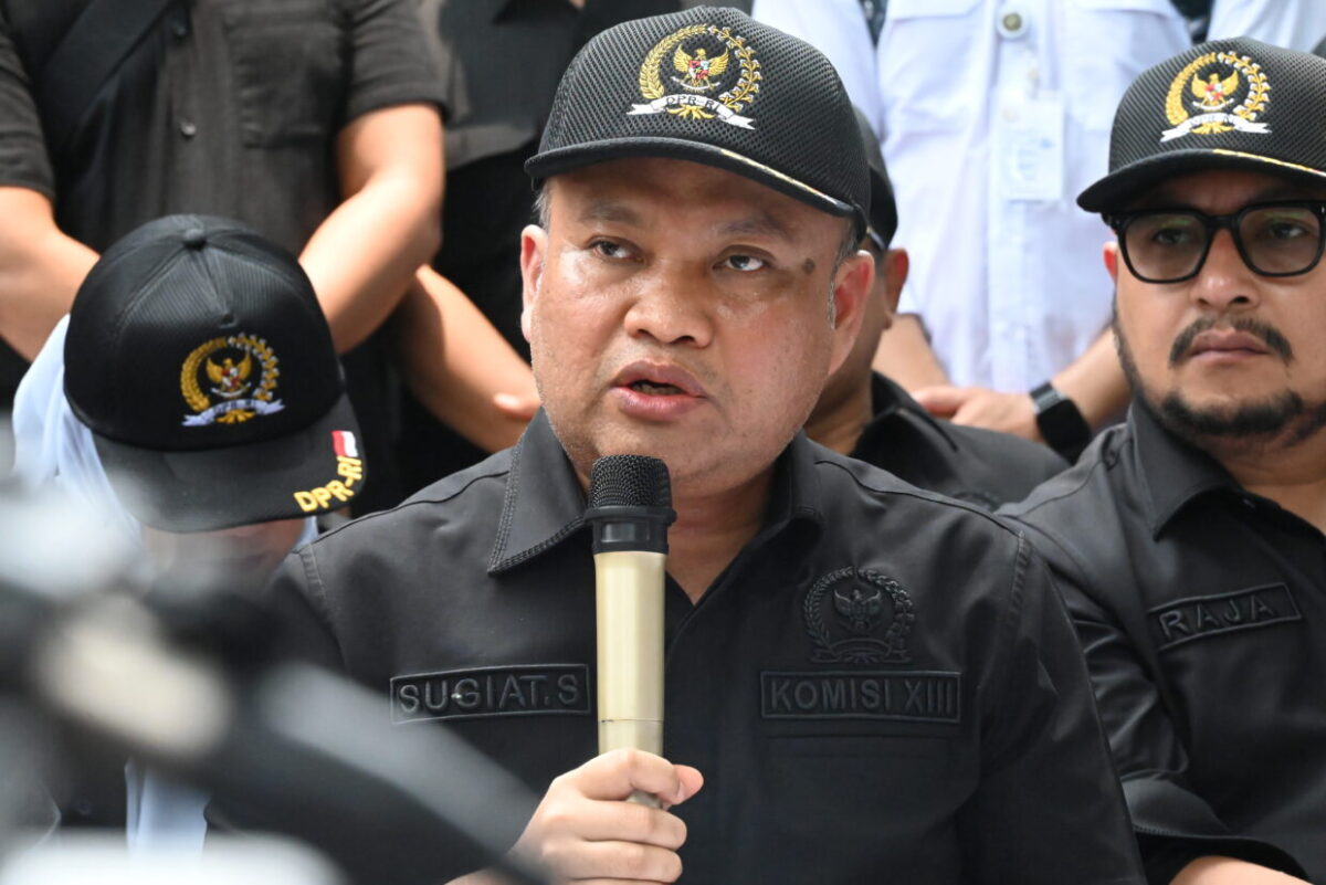 Wakil Ketua Komisi XIII DPR RI Sugiat Santoso dalam konferensi pers Kunjungan Kerja Spesifik sekalig20260930212307