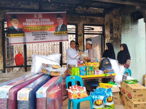 H. M. Husni Salurkan Bantuan Kemensos bagi Korban Kebakaran di Kota Medan 17 WhatsApp Image 2026 10 18 at 18.29.17